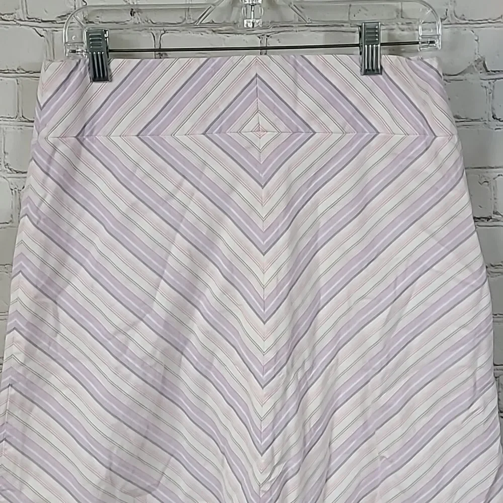 Banana Republic Chevron A-Line Skirt Size 6 White Purple Striped Knee Length